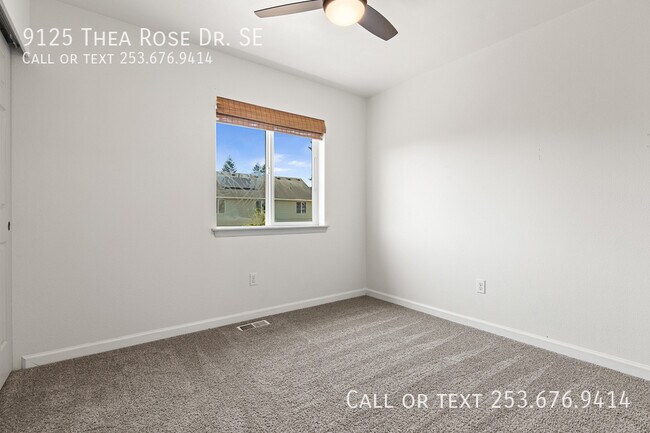 Building Photo - 9125 Thea Rose Dr. SE