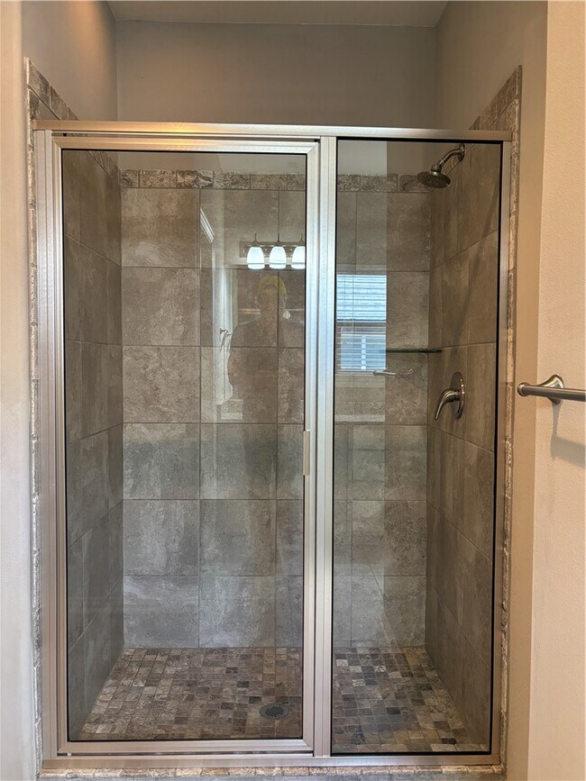 Building Photo - 4400 SW Eggersway Pl