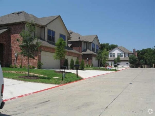 Building Photo - 1200 Plaza Way