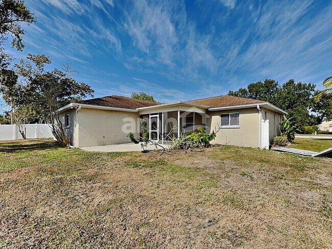 Building Photo - 3118 37th Ter E