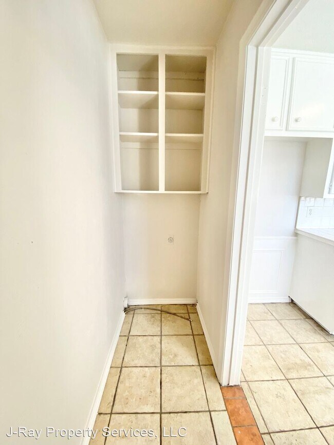 Building Photo - 3 br, 2 bath House - 213 Laura Drive