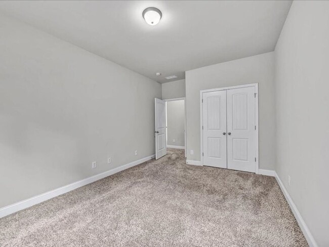 Building Photo - Spacious 4BR Home with Fenced Yard & Community Pool