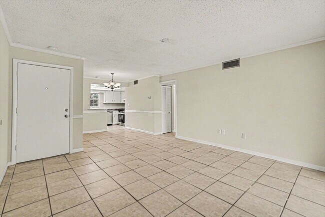 Building Photo - 3135 Shady Dell Ln