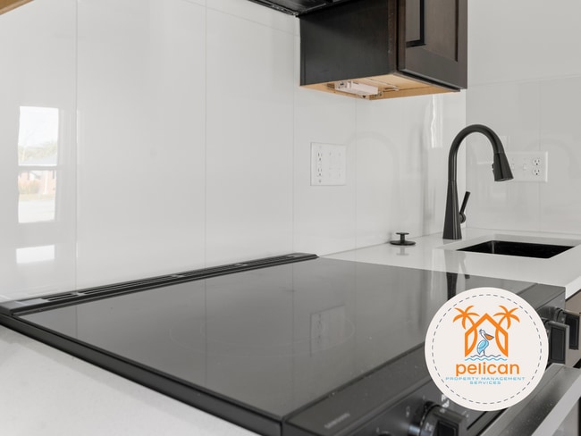 Building Photo - Spacious Studio Home with Modern Design