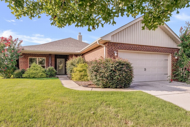 Primary Photo - 861 River Landing Blvd SW