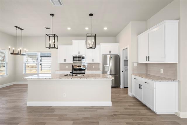 Building Photo - 604 Adeline Dr