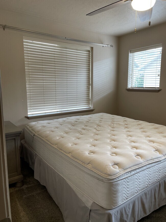 Building Photo - 5079 Fortrose Dr