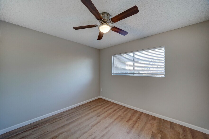 Building Photo - 5301 W Campbell Ave