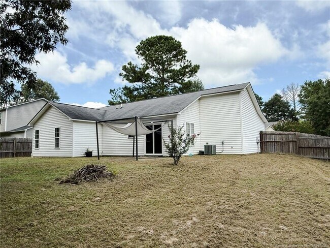 Building Photo - 2133 Coinjock Cir