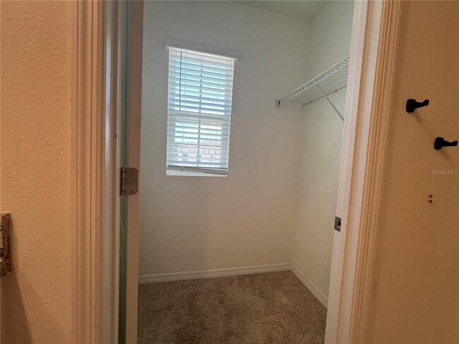 Building Photo - 1378 Fox Squirrel Dr