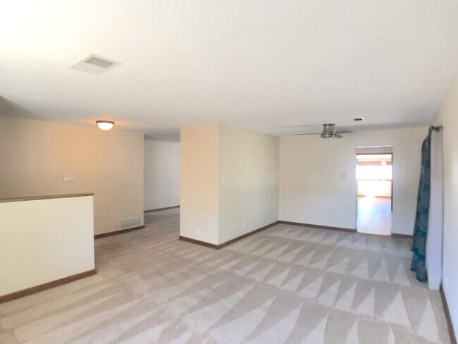 Building Photo - Spacious 4-Bedroom Home in the Desirable Candlelight Park Neighborhood – NE Heights!