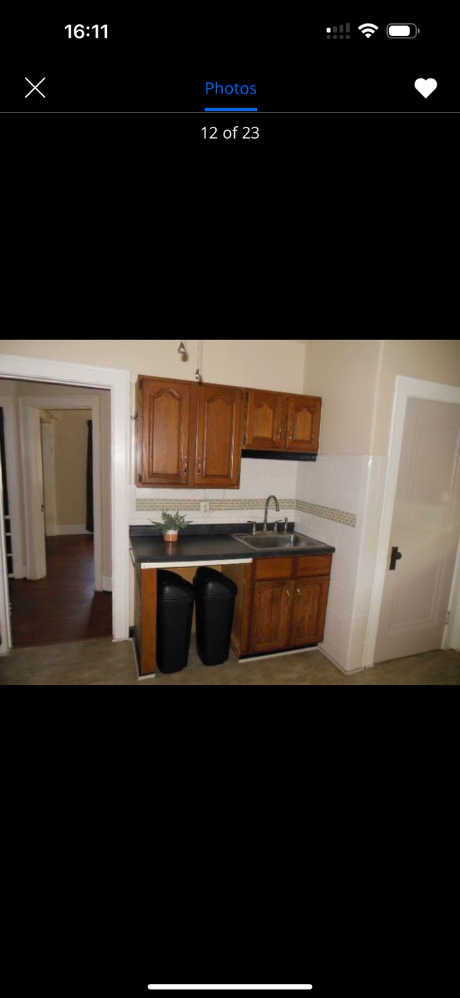 Kitchen - 1651 10th Ave