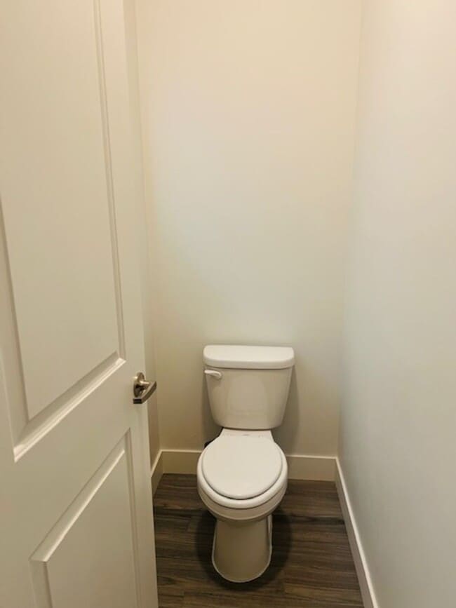 Building Photo - Beautiful new town home built in 2023