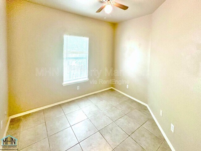 Building Photo - 7379 Longing Trail