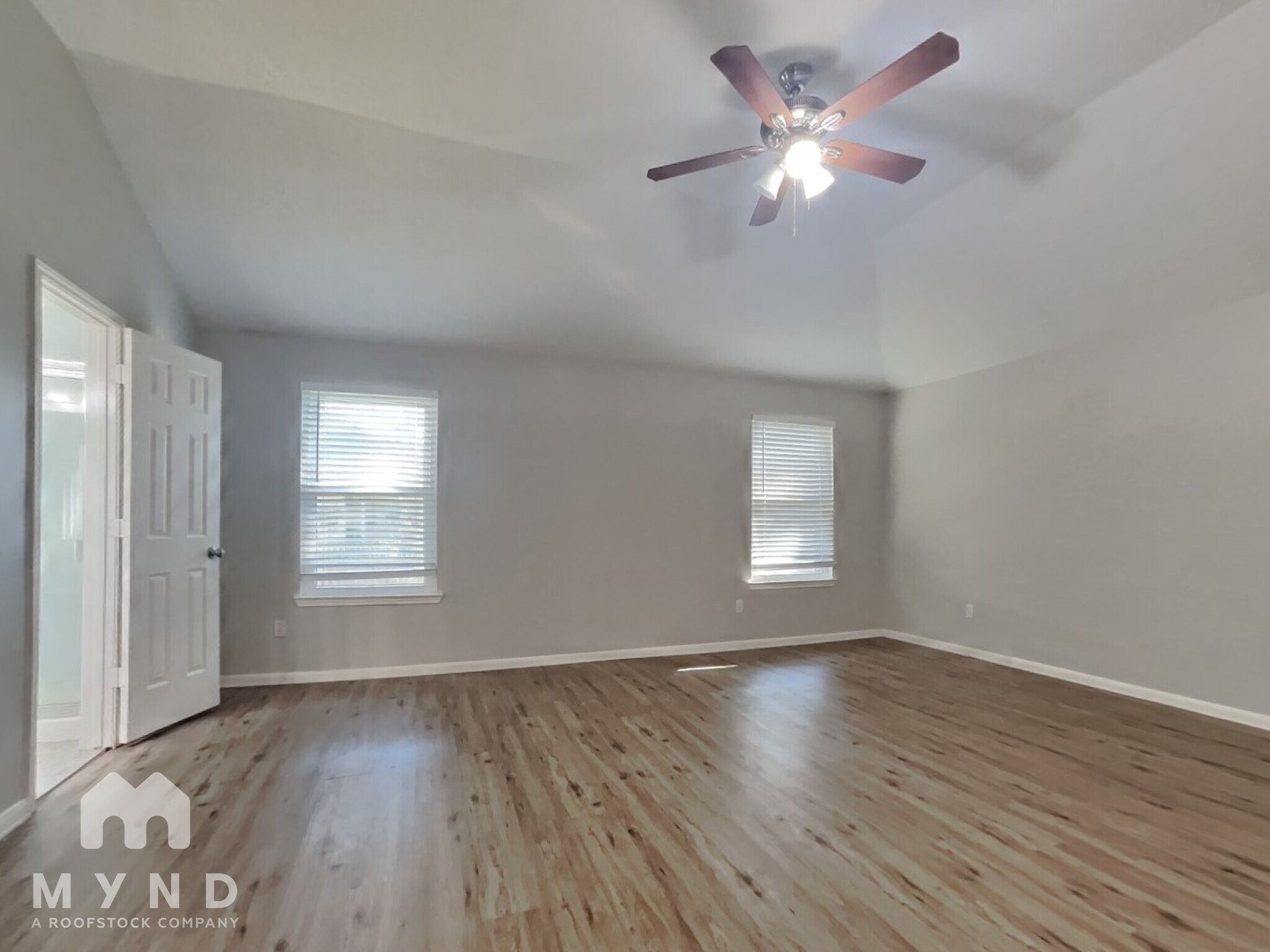 Building Photo - 275 Indian Falls S