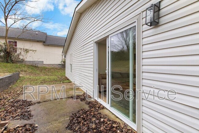 Building Photo - 1025 42nd Ave N