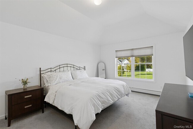 Building Photo - 16 Mastro Ct