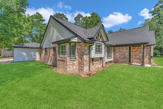 Building Photo - 27013 S Pyeatt Ln