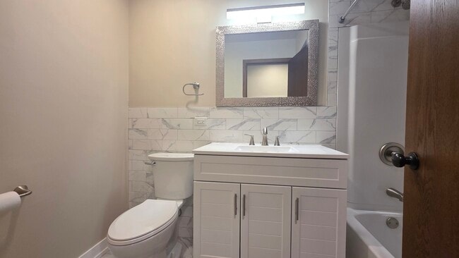 Building Photo - 623 S McKinley Ave