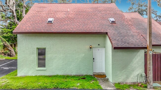 Building Photo - 5602 Ashley Oaks Dr