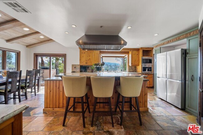 Building Photo - 24409 Voltara Ct
