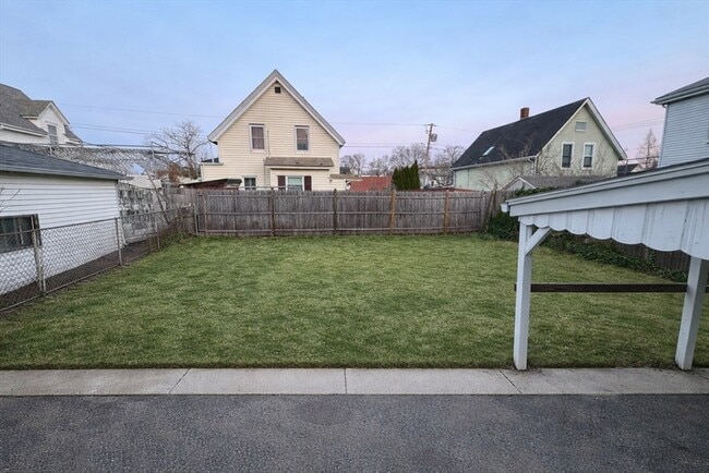 Building Photo - 5 Blair Ct