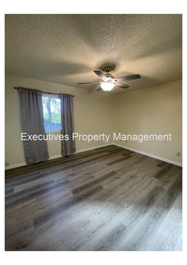 Building Photo - House for Rent|623 E Clinton Ave Atwater