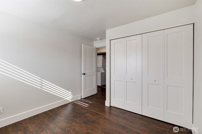 Building Photo - 1016 SW 152nd St