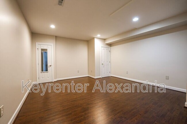 Building Photo - 13568 Heritage Farms Dr