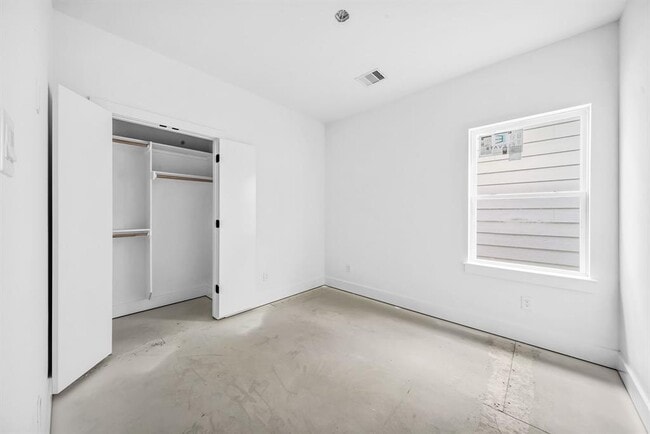 Building Photo - 405 Calloway St