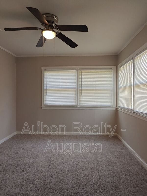 Building Photo - 2913 Hummingbird Ln