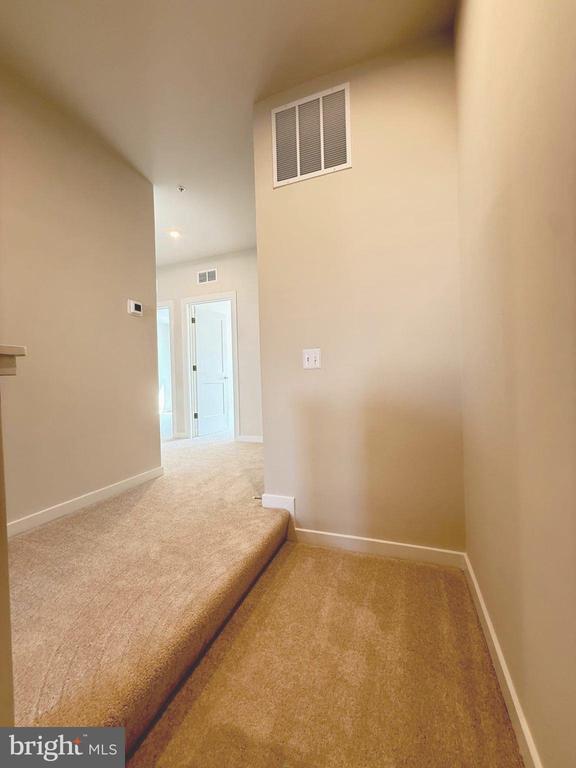 Building Photo - 8739 Plantation Ln