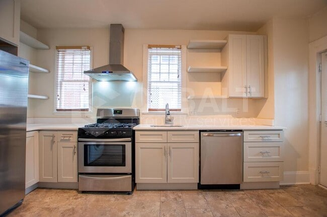 Building Photo - 735 Ponce De Leon Ct NE