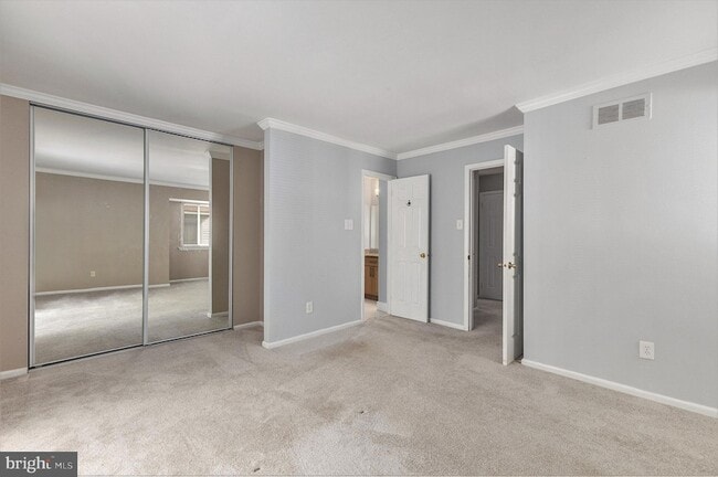 Building Photo - 18 Flintlock Ln