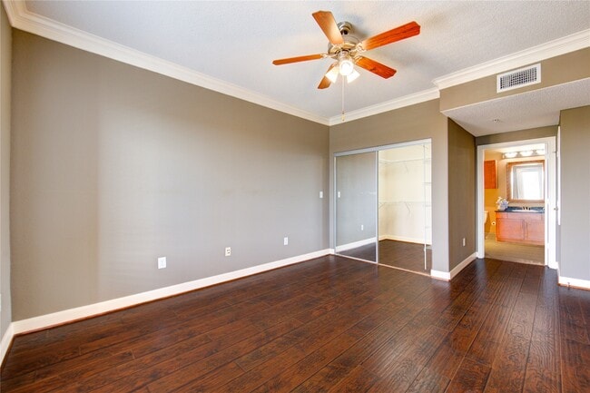 Building Photo - 2299 Lone Star Dr