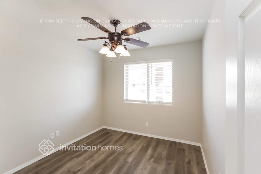 Building Photo - 401 E Fremont Dr