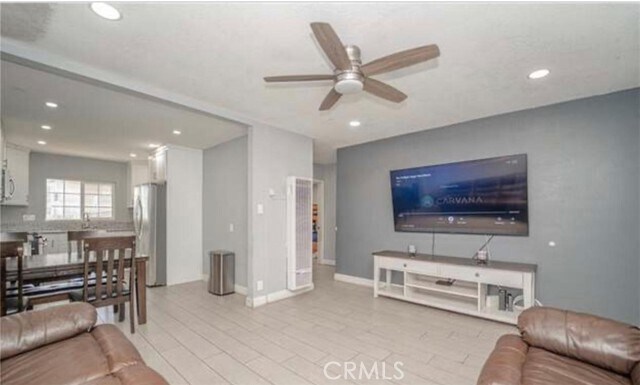 Building Photo - 24535 Myers Ave