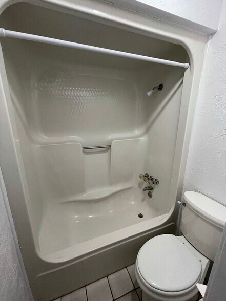 Building Photo - 8801 Meandering Way