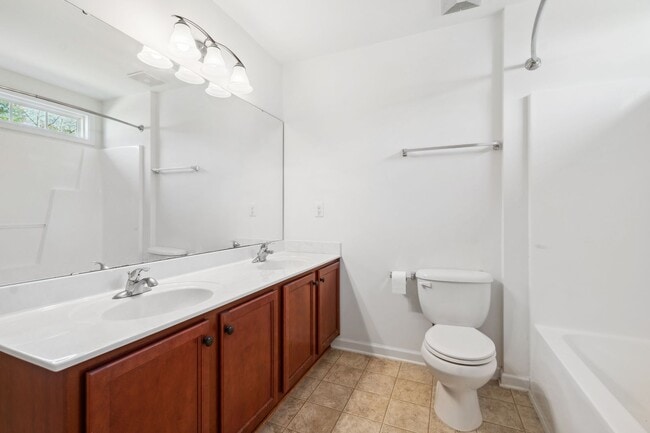 Building Photo - Welcome to this charming 4-bedroom, 2.5-bathroom home located in Durham, NC.!