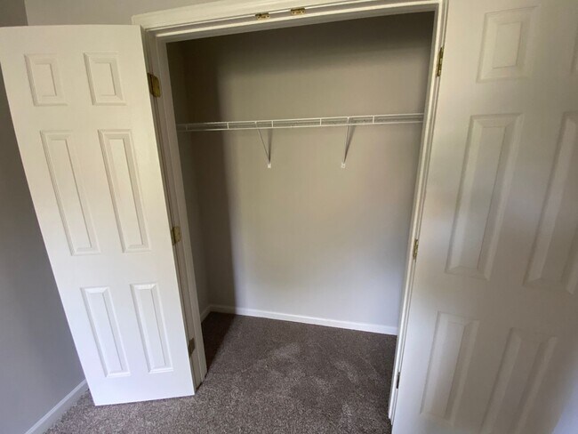 Building Photo - Pristine home located in Linda Vista!