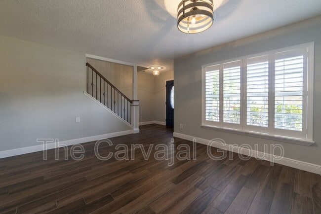 Building Photo - 1432 Bella Coola Dr