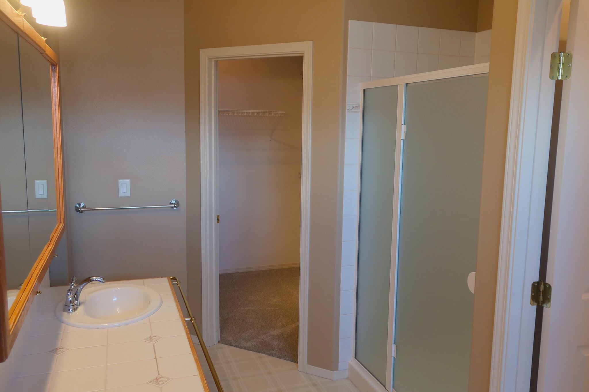 Building Photo - 466 Lower Daniels Dr