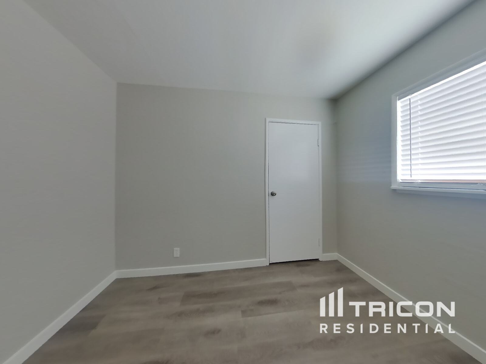 Building Photo - 121 Hodges St