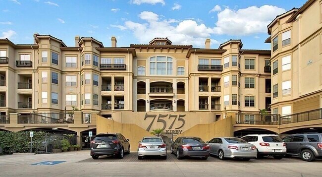 Building Photo - 7575 Kirby Dr