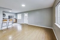 Building Photo - 989 Vermont St