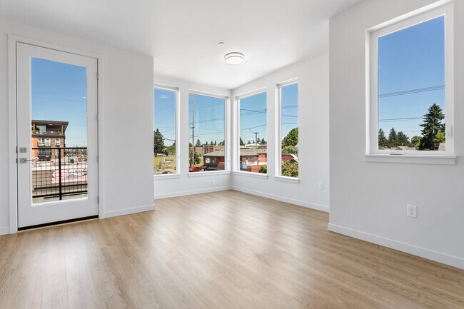 Building Photo - ORYA1515
