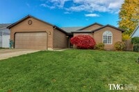 Building Photo - Charming Ranch in Desirable East County with Private Fenced Yard