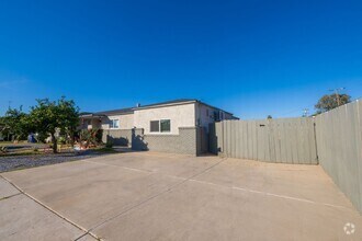 Building Photo - Ready for showing on 6-25-25    3BR/1BA - ...