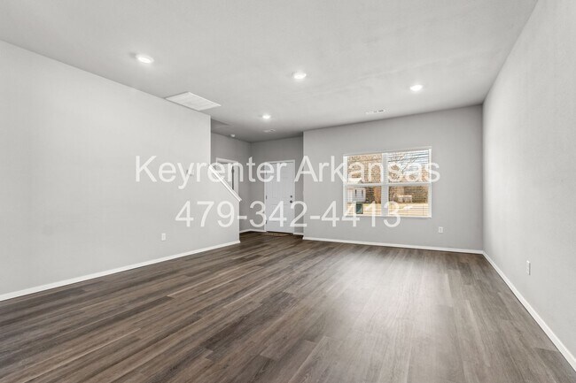 Building Photo - 920 Morningside Dr