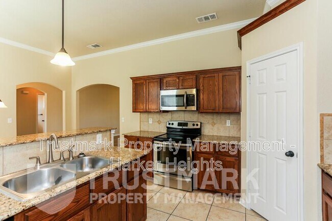 Building Photo - 401 W Libra Dr